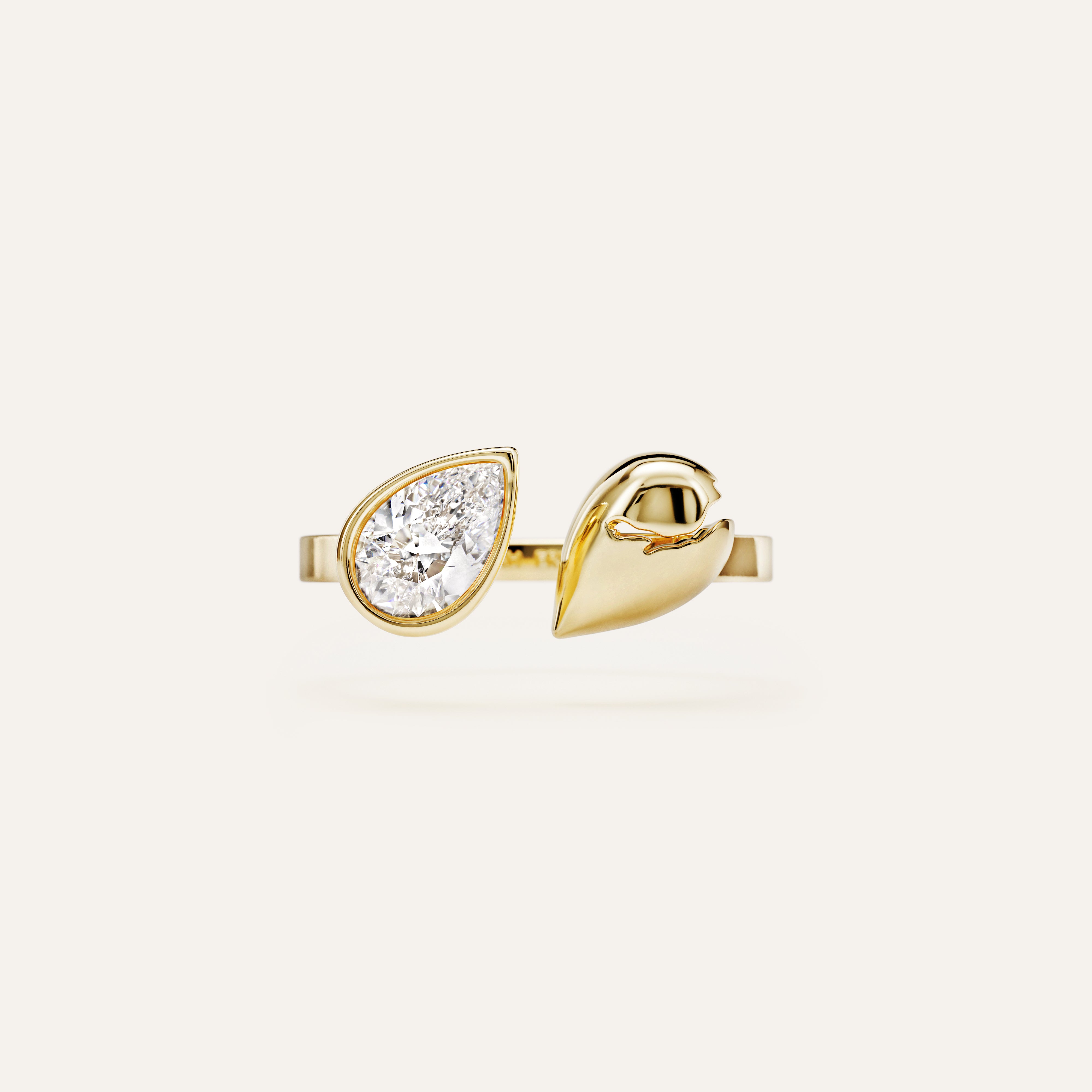 Broken Pear Ring with Diamond